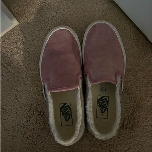size 7 vans